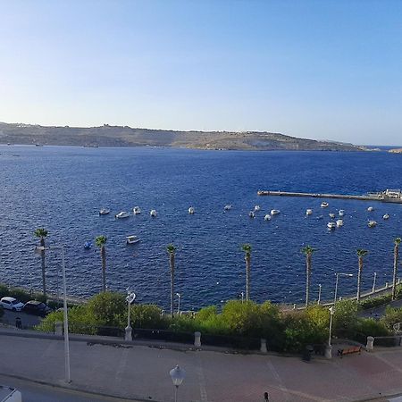 New Seafront Apartment - Spectacular Views セント・ポールズ・ベイ エクステリア 写真